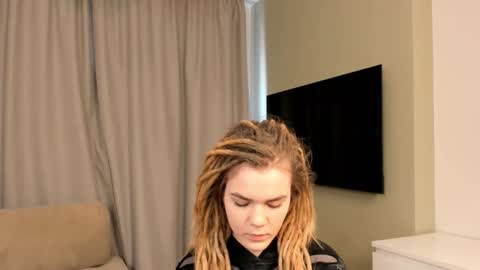 Snapshot of gennygadley chatting on March 26, 11:38 am Emily online show from March 26, 11:38 am