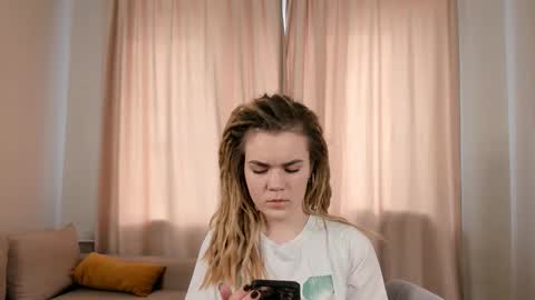 Snapshot of gennygadley chatting on March 27, 12:38 pm Emily online show from March 27, 12:38 pm