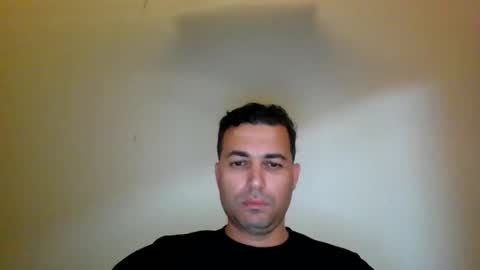 Snapshot of genteldevil chatting on May 10, 1:44 am genteldevil online show from May 10, 1:44 am