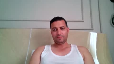 Snapshot of genteldevil chatting on May 13, 2:14 pm genteldevil online show from May 13, 2:14 pm
