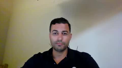 Snapshot of genteldevil chatting on May 15, 9:33 pm genteldevil online show from May 15, 9:33 pm