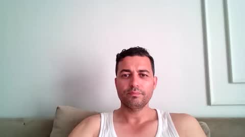 Snapshot of genteldevil chatting on May 16, 1:54 pm genteldevil online show from May 16, 1:54 pm
