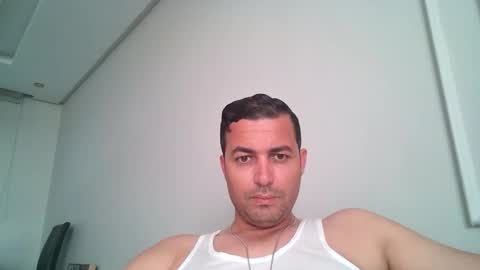 Snapshot of genteldevil chatting on May 23, 1:15 pm genteldevil online show from May 23, 1:15 pm