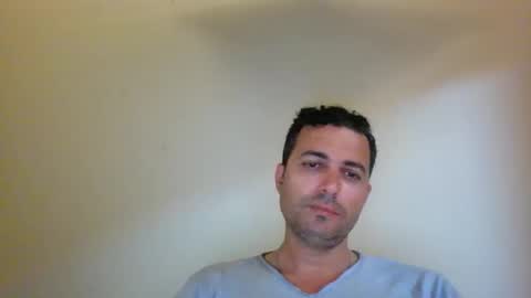 Snapshot of genteldevil chatting on May 30, 11:24 pm genteldevil online show from May 30, 11:24 pm