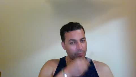 Snapshot of genteldevil chatting on June 27, 2:05 am genteldevil online show from June 27, 2:05 am