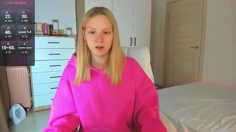 Snapshot of gentle_angel_melissa chatting on December 1, 5:01 am Melissa online show from December 1, 5:01 am