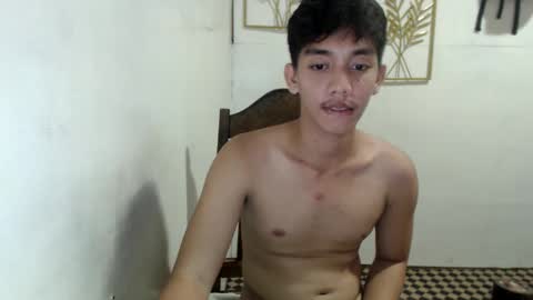 Snapshot of gentlemanlustx chatting on September 13, 2:39 pm Rayl online show from September 13, 2:39 pm