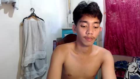 Rayl online show from March 2, 7:15 am