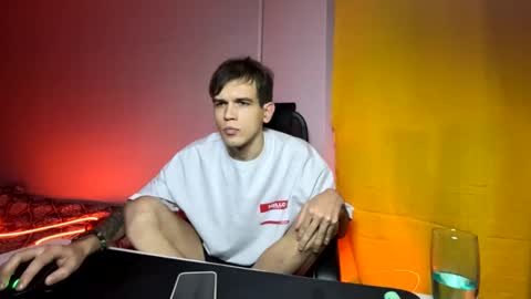 geo uni-yuni online show from December 11, 4:49 am