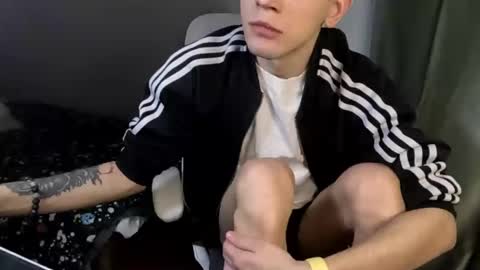 geo uni-yuni online show from February 12, 11:30 pm