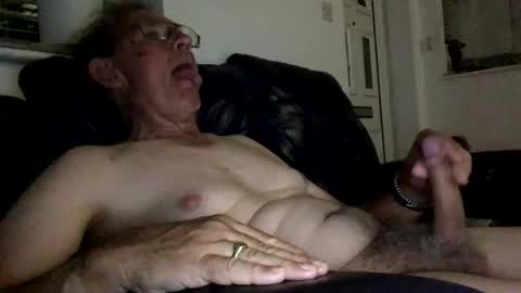 geoff242535 online show from September 25, 9:29 pm