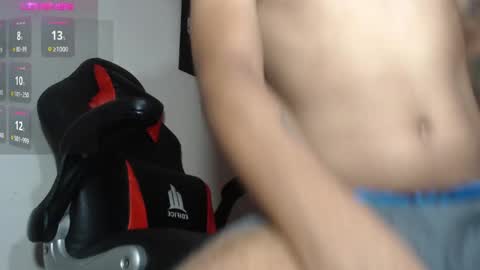 Snapshot of george_bigcock24cm chatting on December 31, 10:26 am george_bigcock24cm online show from December 31, 10:26 am