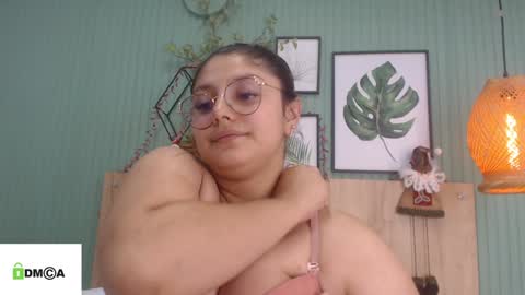 Snapshot of george_jonnes69 chatting on December 28, 5:03 pm Geo J online show from December 28, 5:03 pm