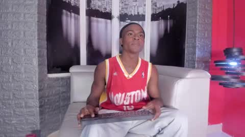 G E O R G E online show from October 7, 3:04 am