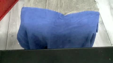 Snapshot of georges6869 chatting on June 13, 11:02 pm georges6869 online show from June 13, 11:02 pm