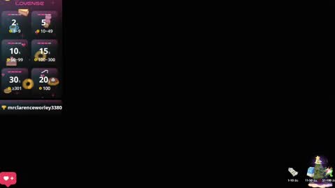 Snapshot of georgesmith_1 chatting on December 19, 10:13 am GEORGE online show from December 19, 10:13 am