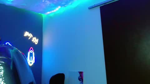 Snapshot of georgesmith_1 chatting on January 12, 11:36 pm GEORGE online show from January 12, 11:36 pm