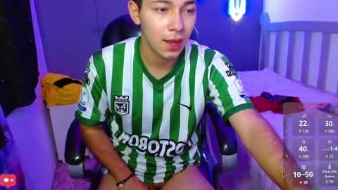 Snapshot of georgesmith_1 chatting on January 18, 11:32 am GEORGE online show from January 18, 11:32 am