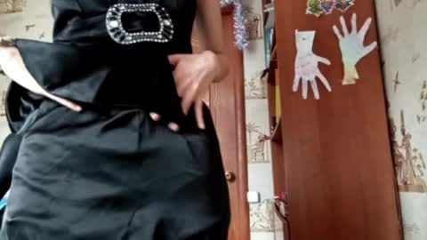 Snapshot of georgianahaeussler chatting on March 27, 12:16 pm Ellie online show from March 27, 12:16 pm