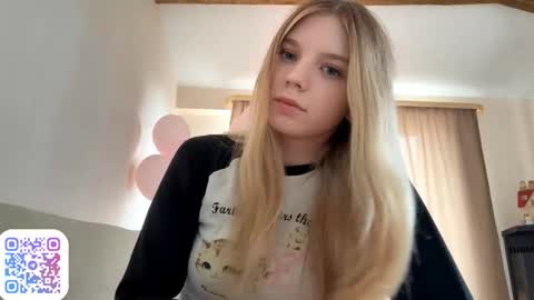 Chloe online show from September 21, 10:17 am