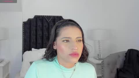 Snapshot of georgina_7 chatting on October 10, 3:05 am georgina 7 online show from October 10, 3:05 am