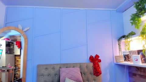 Snapshot of georgina_coule chatting on January 2, 6:23 pm Georgina Coule online show from January 2, 6:23 pm