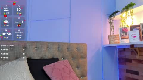 Snapshot of georgina_coule chatting on January 7, 6:14 pm Georgina Coule online show from January 7, 6:14 pm