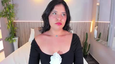 GeorginaReyes  online show from September 15, 10:54 pm