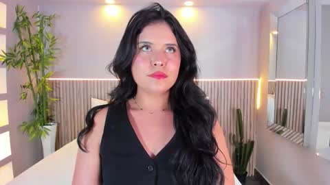 GeorginaReyes  online show from September 18, 10:56 pm