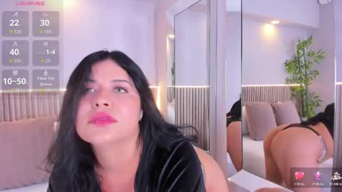 GeorginaReyes  online show from April 11, 10:47 pm