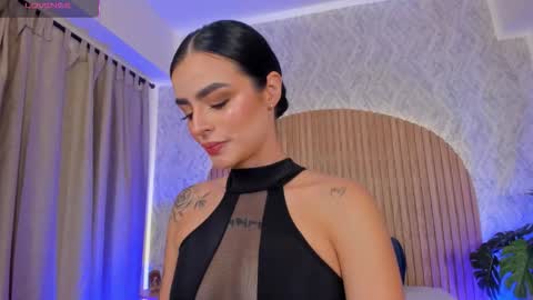 Kendal  online show from October 23, 1:43 pm