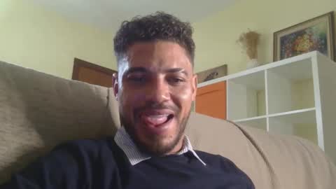 geovannygarrido91 online show from January 8, 2:25 am