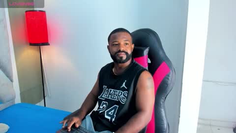 Snapshot of gerald_scott7 chatting on December 13, 7:53 pm GERALD online show from December 13, 7:53 pm