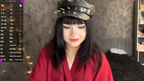 Snapshot of germainebourlier chatting on June 11, 6:33 am EmelyWoodes online show from June 11, 6:33 am