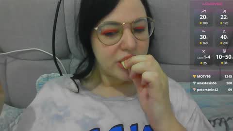 Eva online show from January 19, 2:49 pm