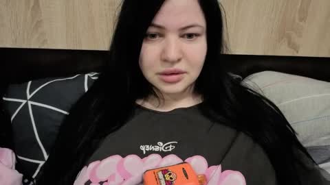 Eva online show from May 10, 2:22 pm