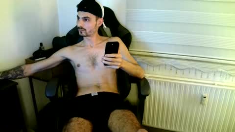 Snapshot of germanbigdic77 chatting on November 26, 10:44 pm HeteroGermanbigdic77 online show from November 26, 10:44 pm