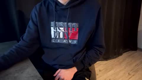 germanboy91565 online show from December 15, 9:08 pm