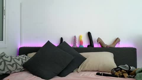 Snapshot of germangirl1996 chatting on February 2, 8:08 pm Nadine online show from February 2, 8:08 pm