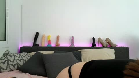 Snapshot of germangirl1996 chatting on February 3, 5:14 pm Nadine online show from February 3, 5:14 pm