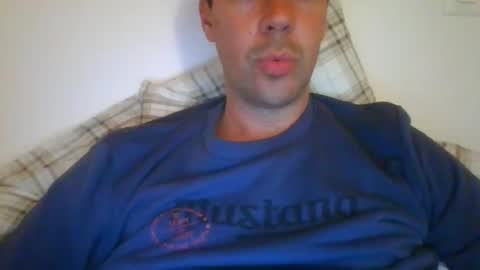 Snapshot of geronimo_2 chatting on December 4, 6:39 pm geronimo_2 online show from December 4, 6:39 pm