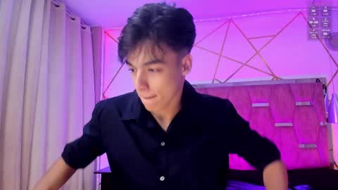 Snapshot of gerony_ chatting on March 30, 4:57 am Geronimo online show from March 30, 4:57 am