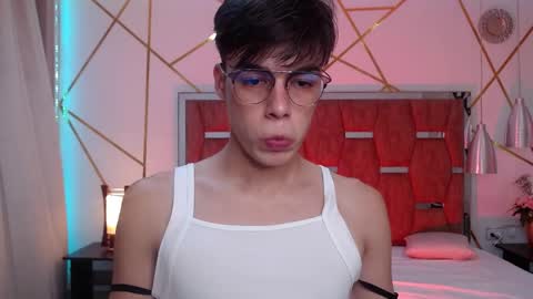 Snapshot of gerony_ chatting on April 8, 5:29 am Geronimo online show from April 8, 5:29 am