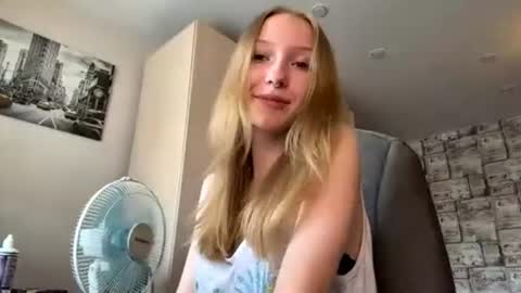 Sophie online show from July 10, 4:17 am