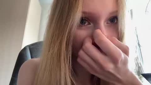 Sophie online show from July 28, 5:14 am