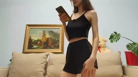 Lilly online show from July 10, 9:17 pm