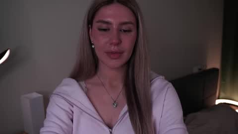 Bonnie online show from February 2, 6:50 pm