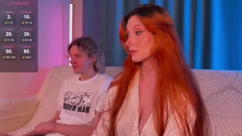 Snapshot of gethigh_ chatting on March 23, 7:18 pm Liz and Mark online show from March 23, 7:18 pm