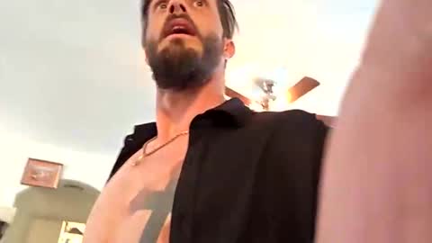 Snapshot of gg254968 chatting on March 21, 5:38 pm gg254968 online show from March 21, 5:38 pm