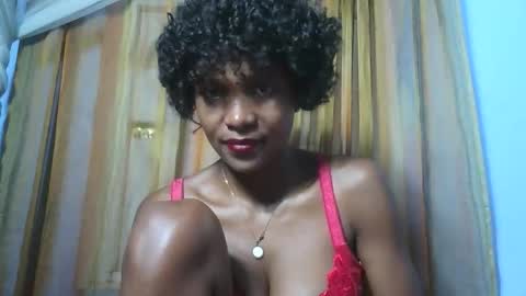 Snapshot of gggloria chatting on November 16, 2:33 pm gggloria online show from November 16, 2:33 pm